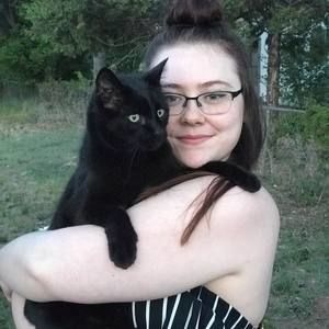 Meet your Posher, Cassandra